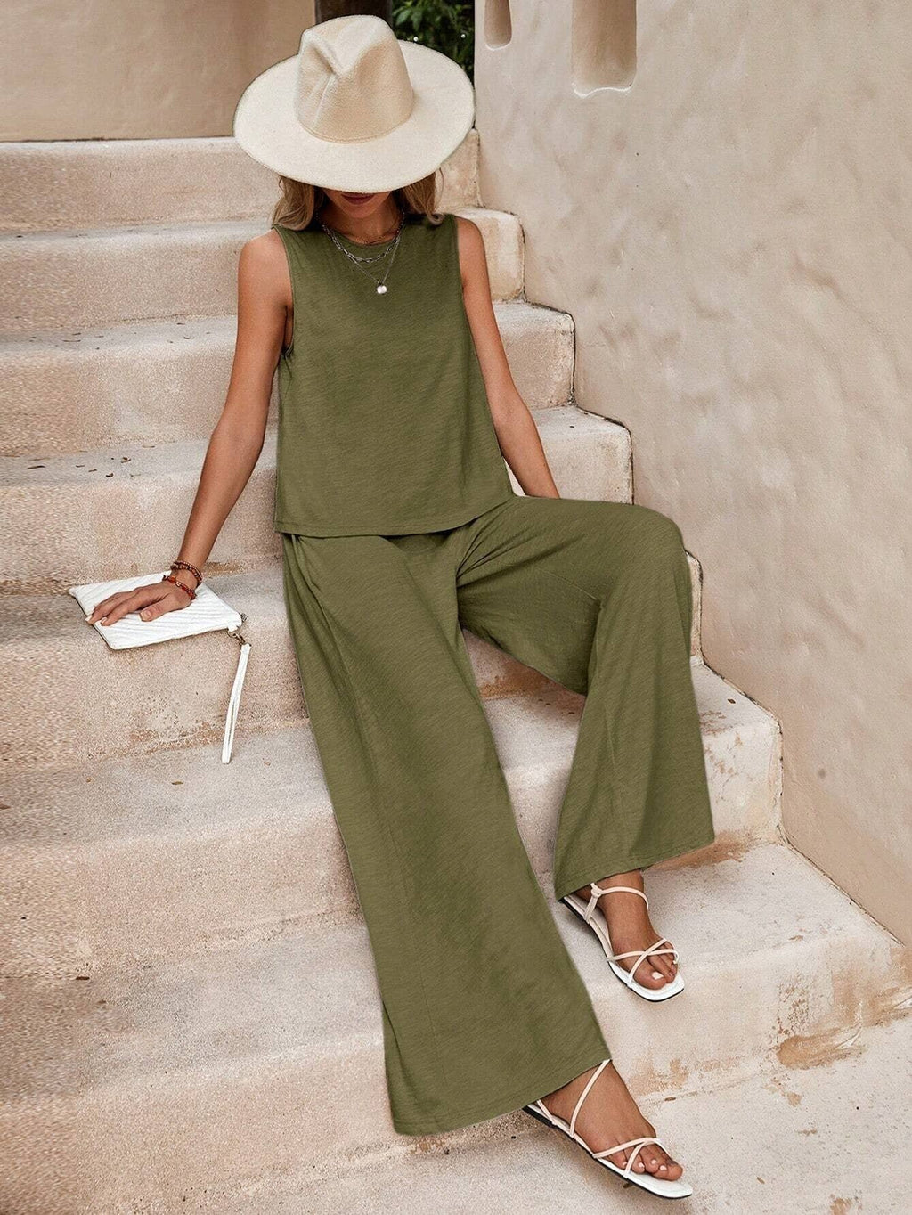 Two-Piece Set
